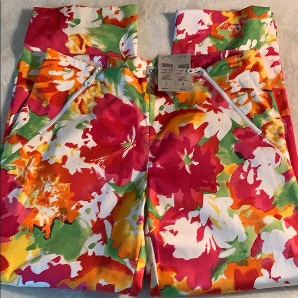 Cache multi- Color Capri 100% Cotton pants. - Picture 3 of 5